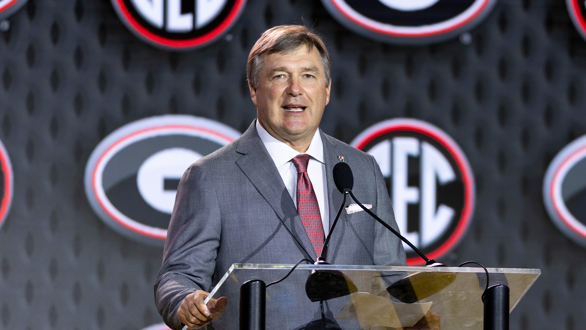 Georgia’s Kirby Smart Focused On What Wins Games, Not CFB’s Off-Field Debates
